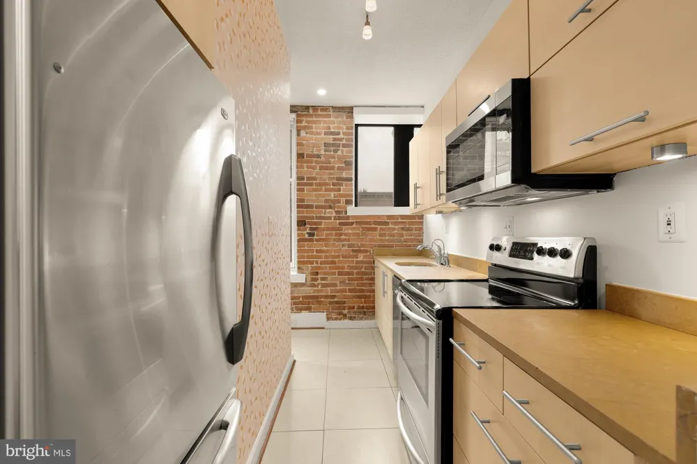 1615 Q STREET NW #202 Washington, DC 20009
