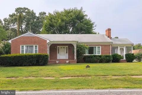 16023 COLONIAL ROAD
