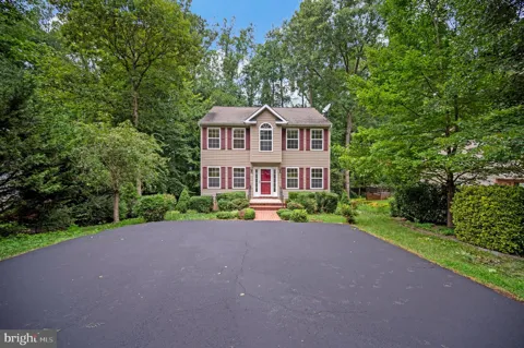 763 CANTERBURY DRIVE
