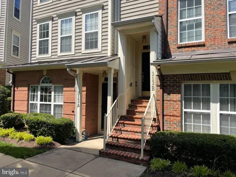 313 CROSS GREEN STREET #313-B