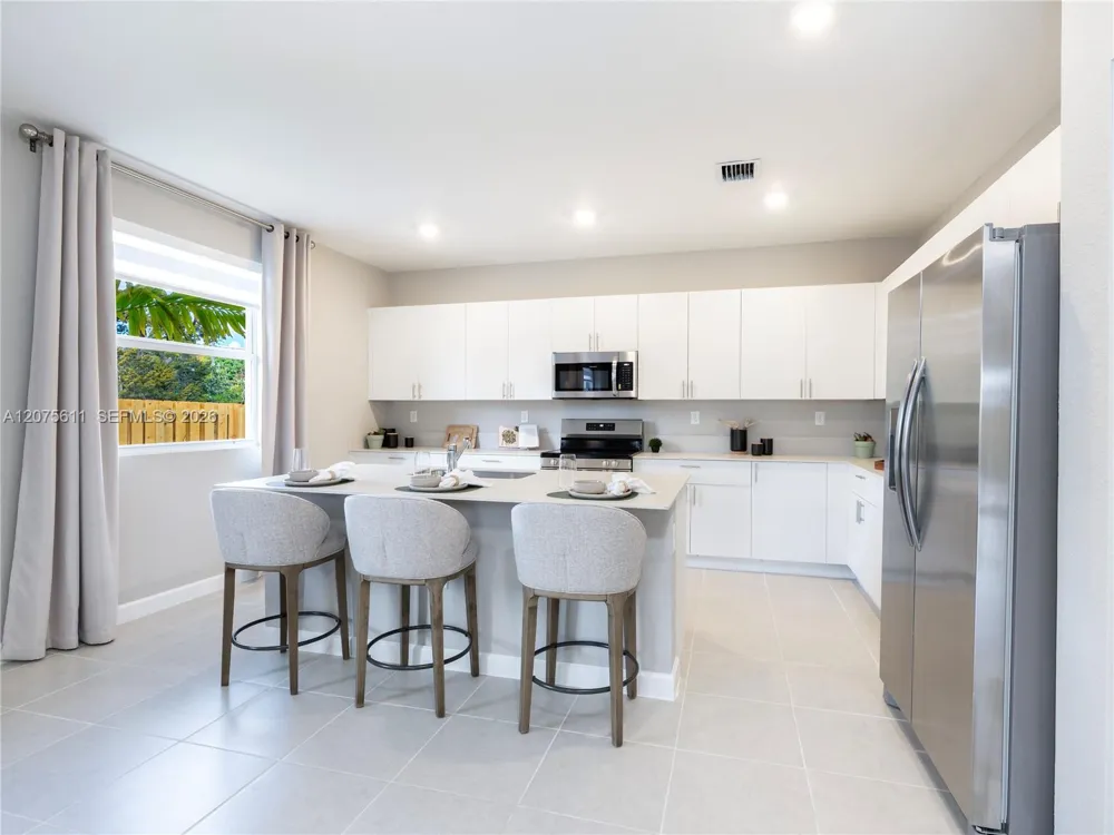 27307 SW 159 CT Miami, FL 33031