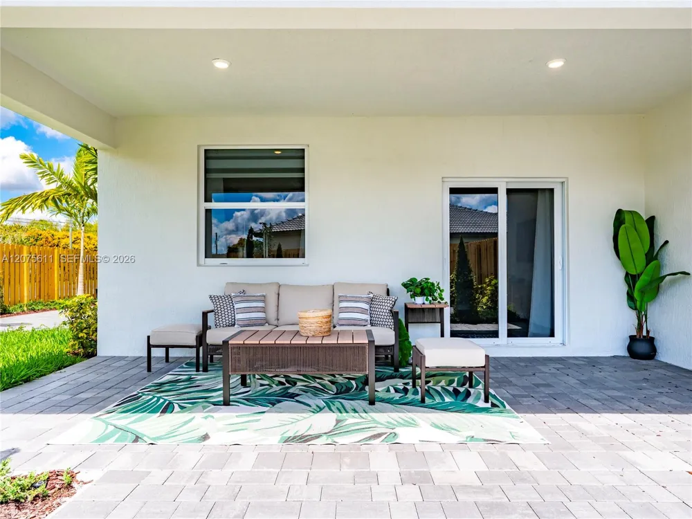 27307 SW 159 CT Miami, FL 33031