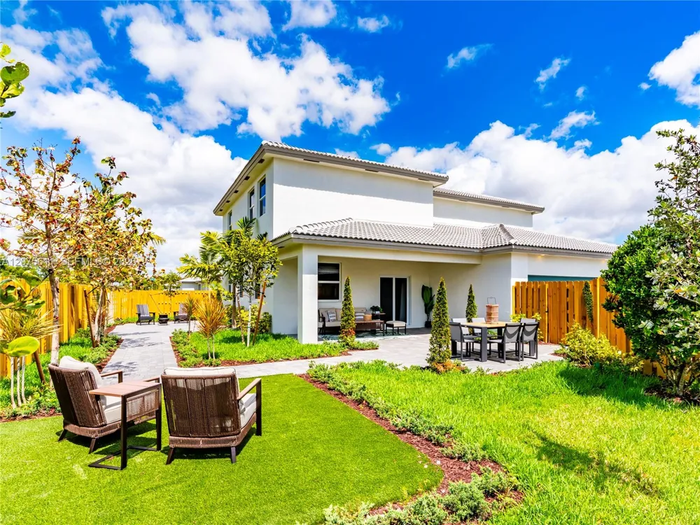 27307 SW 159 CT Miami, FL 33031
