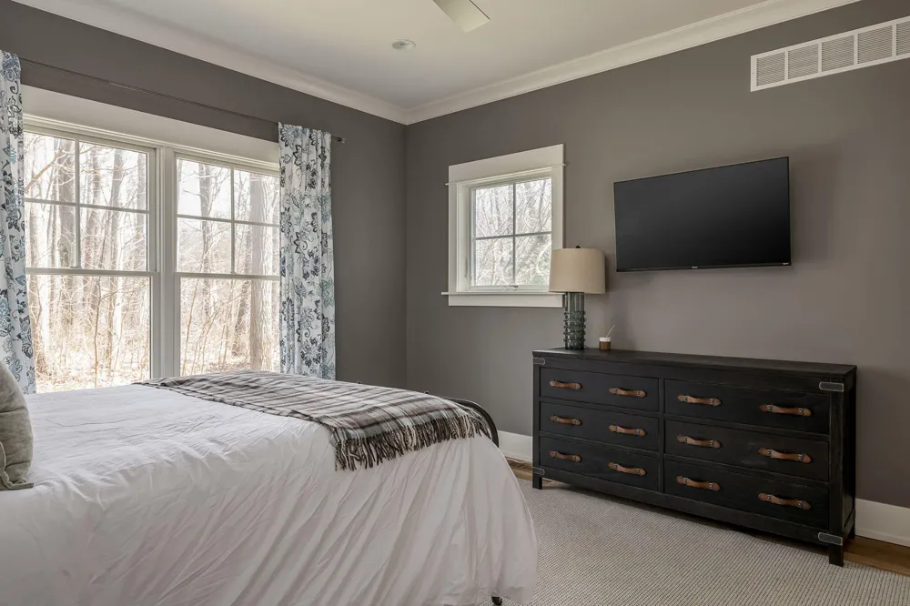 6927 Old Owl Drive Fennville, MI 49408