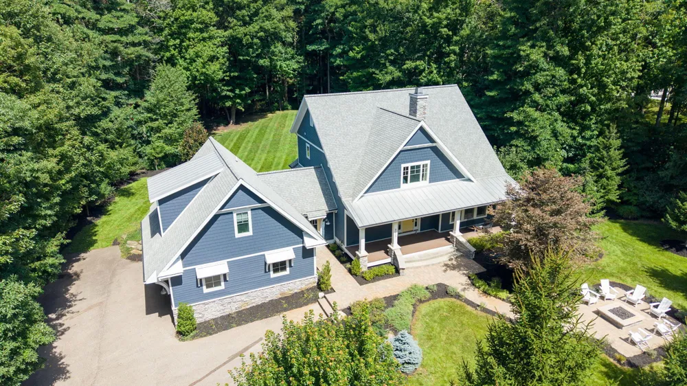 6927 Old Owl Drive Fennville, MI 49408