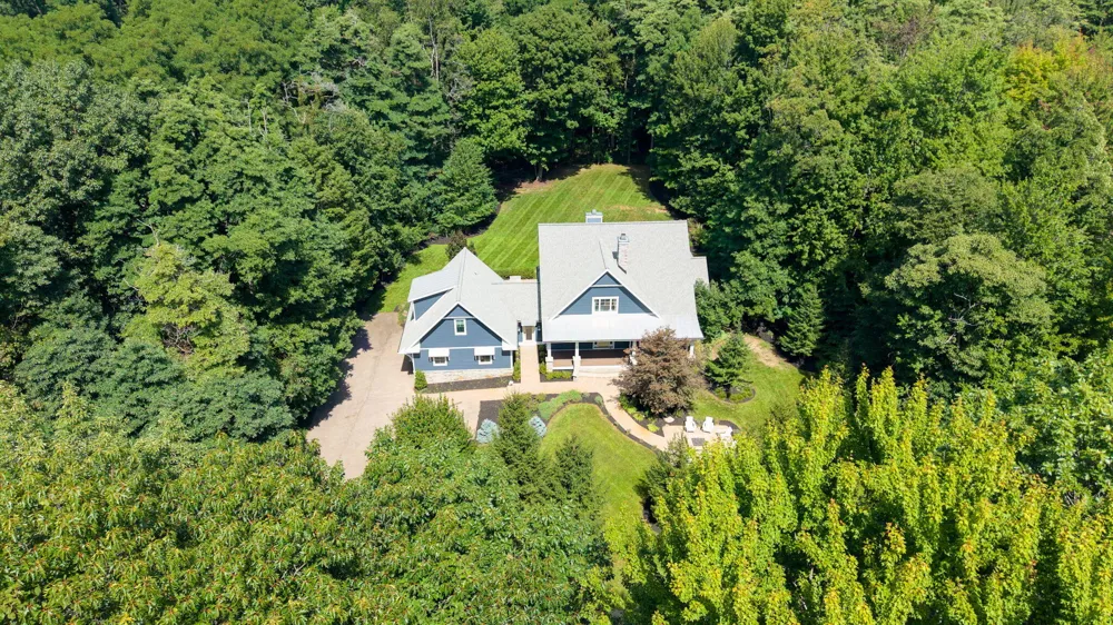 6927 Old Owl Drive Fennville, MI 49408