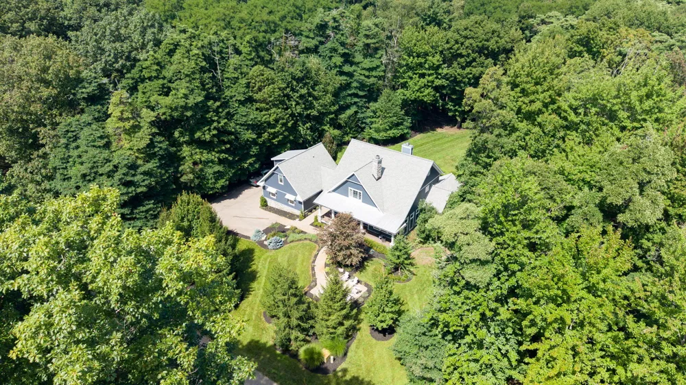 6927 Old Owl Drive Fennville, MI 49408