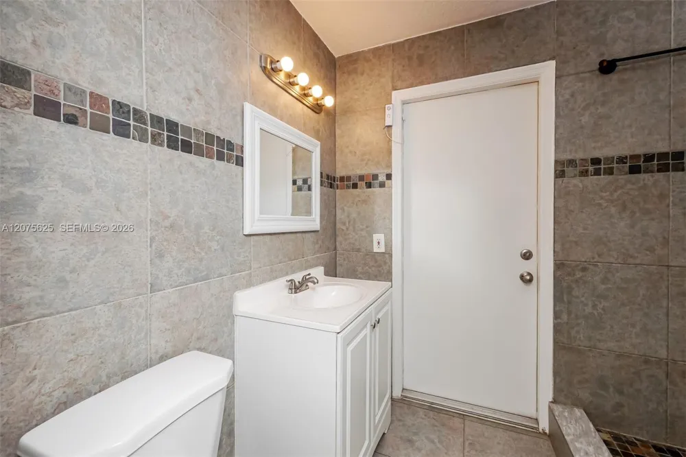 7518 NW 42nd Dr Coral Springs, FL 33065