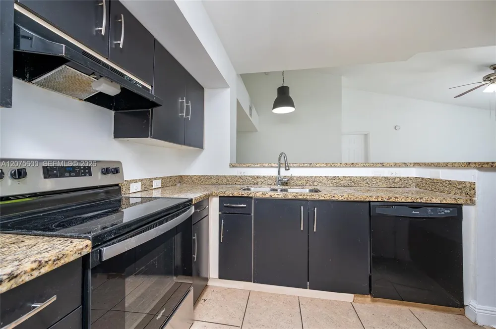 11145 SW 6th St #302 Pembroke Pines, FL 33025