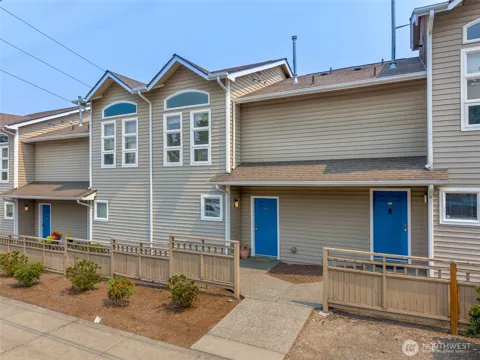 901 E Marine View Drive #104