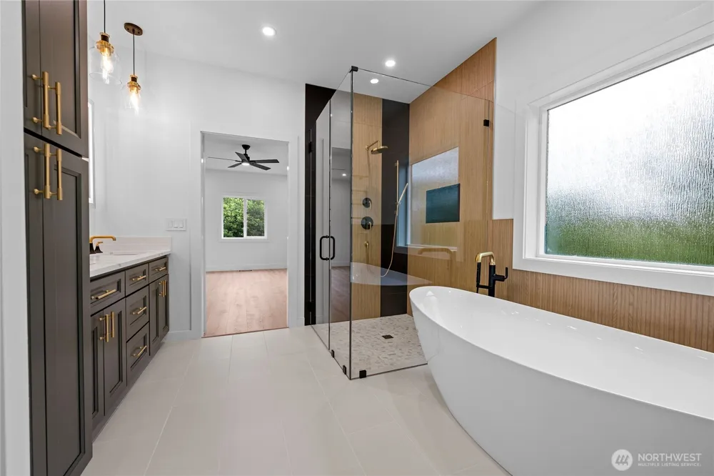 31604 G STREET Ocean Park, WA 98640