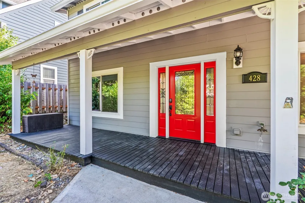 428 S 2nd Place Kalama, WA 98625