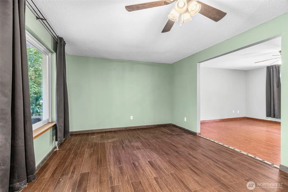 428 S 2nd Place Kalama, WA 98625