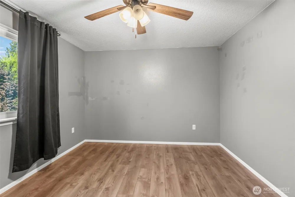 428 S 2nd Place Kalama, WA 98625