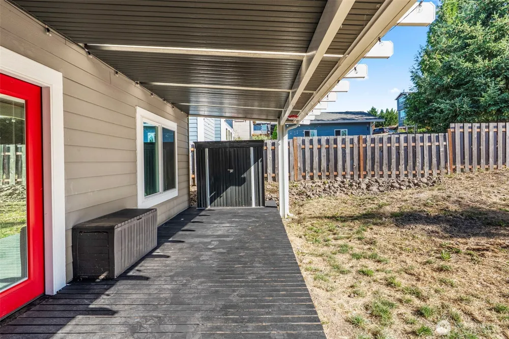 428 S 2nd Place Kalama, WA 98625