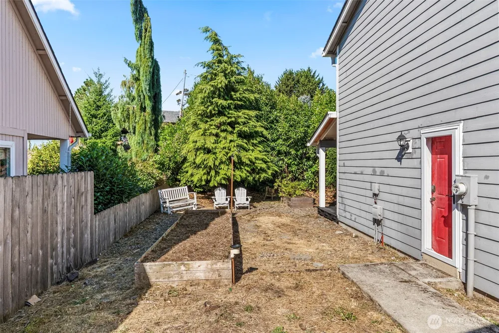 428 S 2nd Place Kalama, WA 98625