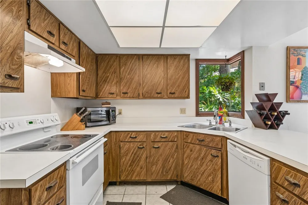 13 PINEHURST PLACE #13 Palm Coast, FL 32137