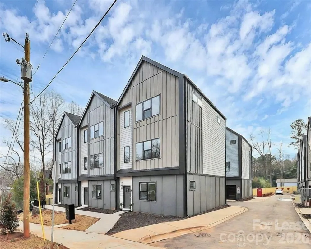 3422 Brookshire Boulevard Charlotte, NC 28216