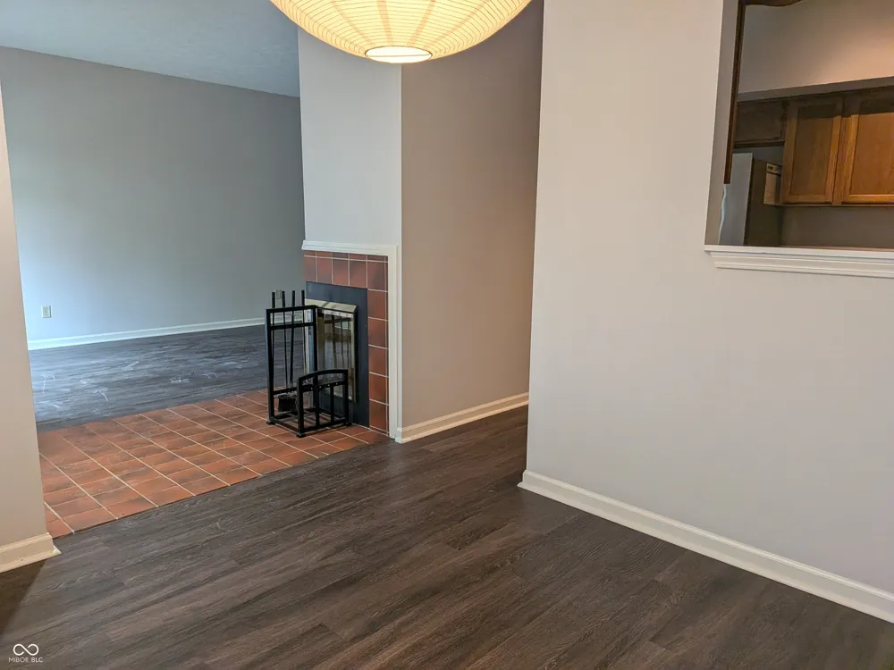 9464 Maple Way Indianapolis, IN 46268
