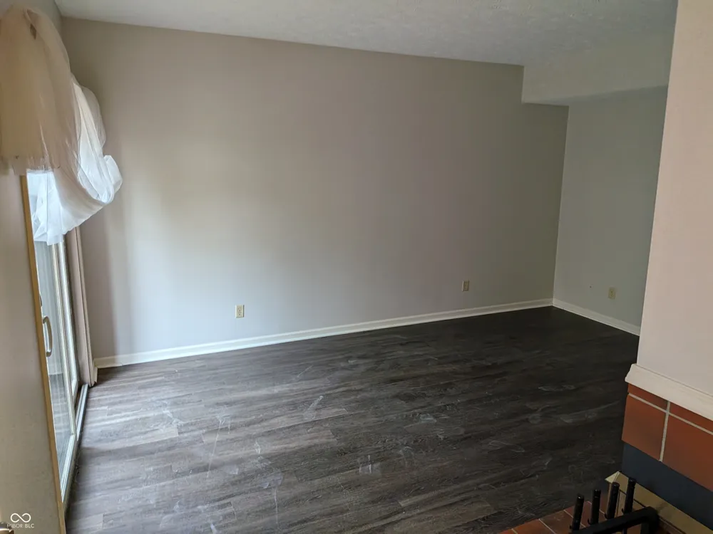 9464 Maple Way Indianapolis, IN 46268