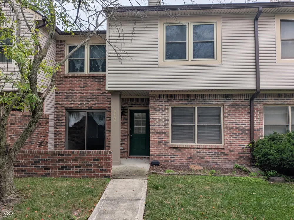 9464 Maple Way Indianapolis, IN 46268