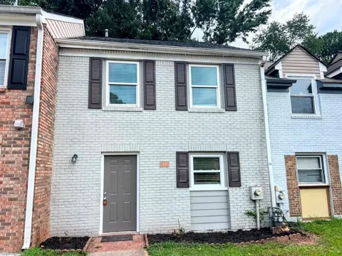 872 Baltimore Place SW