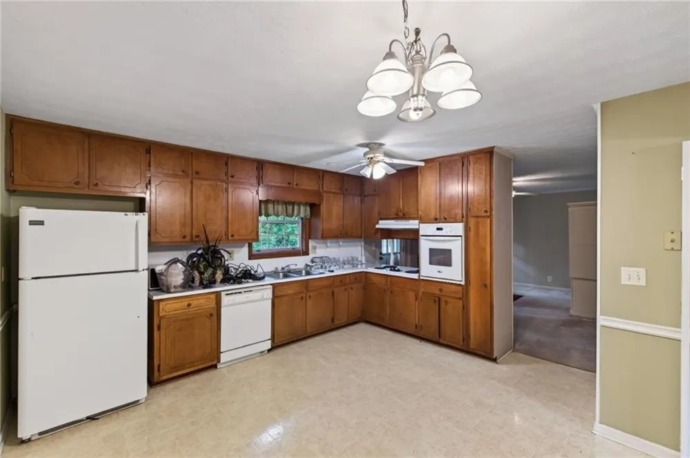 15 Highlane Drive Stockbridge, GA 30281