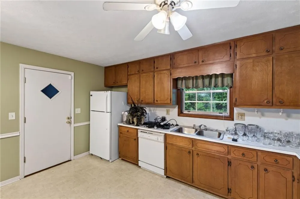15 Highlane Drive Stockbridge, GA 30281
