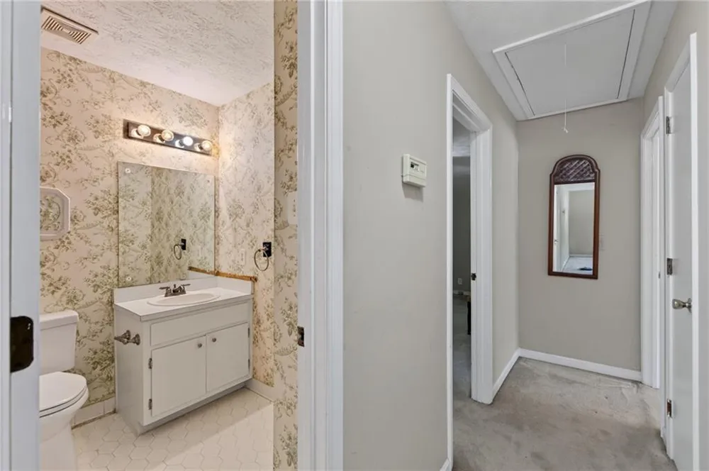 15 Highlane Drive Stockbridge, GA 30281