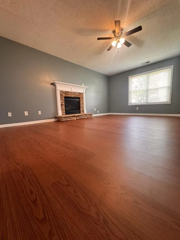 4011 Village Main Street Loganville, GA 30052