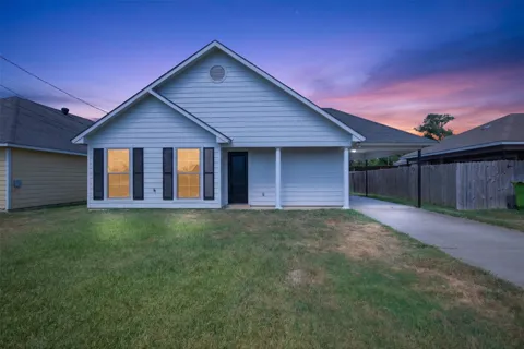 503 Oak Ridge Drive