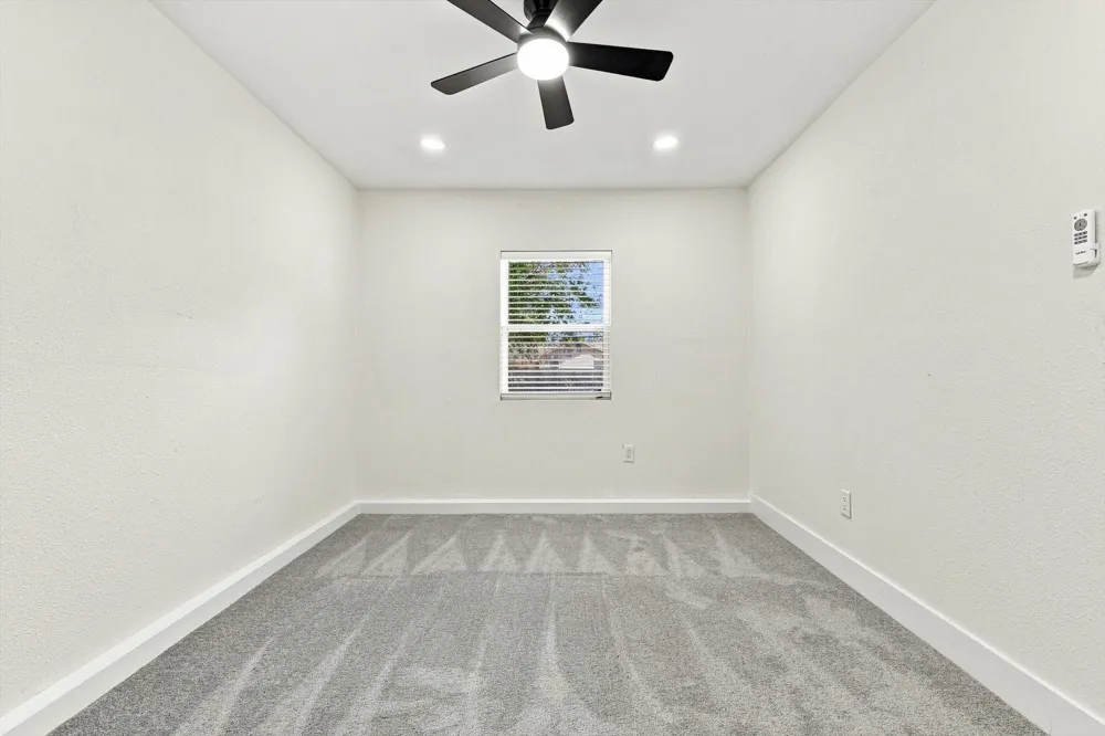 865 Stanford Drive Lancaster, TX 75134