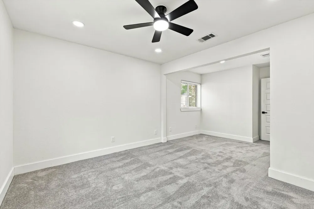 865 Stanford Drive Lancaster, TX 75134
