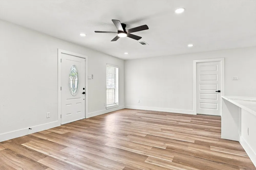 865 Stanford Drive Lancaster, TX 75134