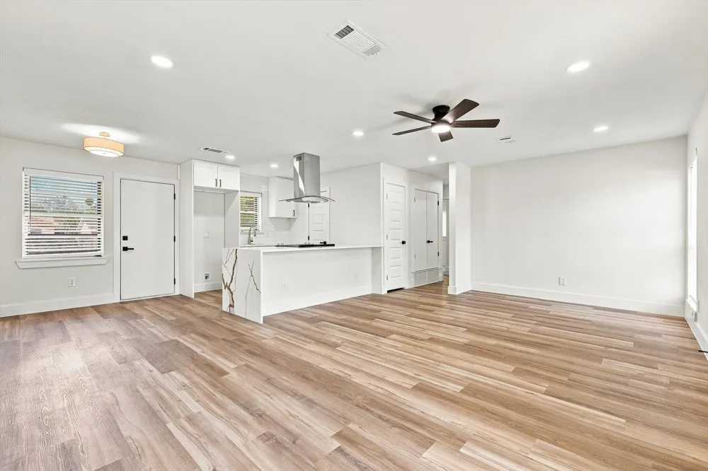 865 Stanford Drive Lancaster, TX 75134