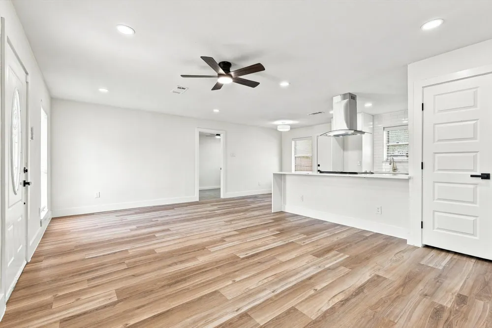 865 Stanford Drive Lancaster, TX 75134