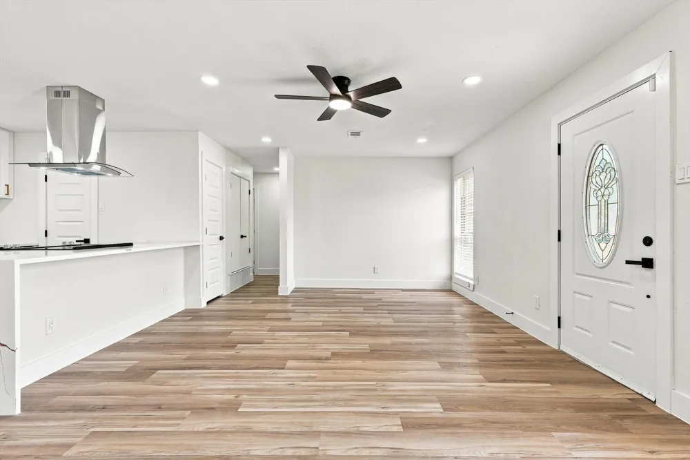 865 Stanford Drive Lancaster, TX 75134