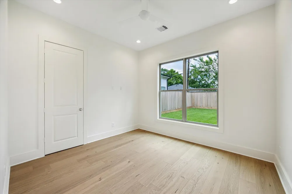 1714 Lamonte Lane Houston, TX 77018