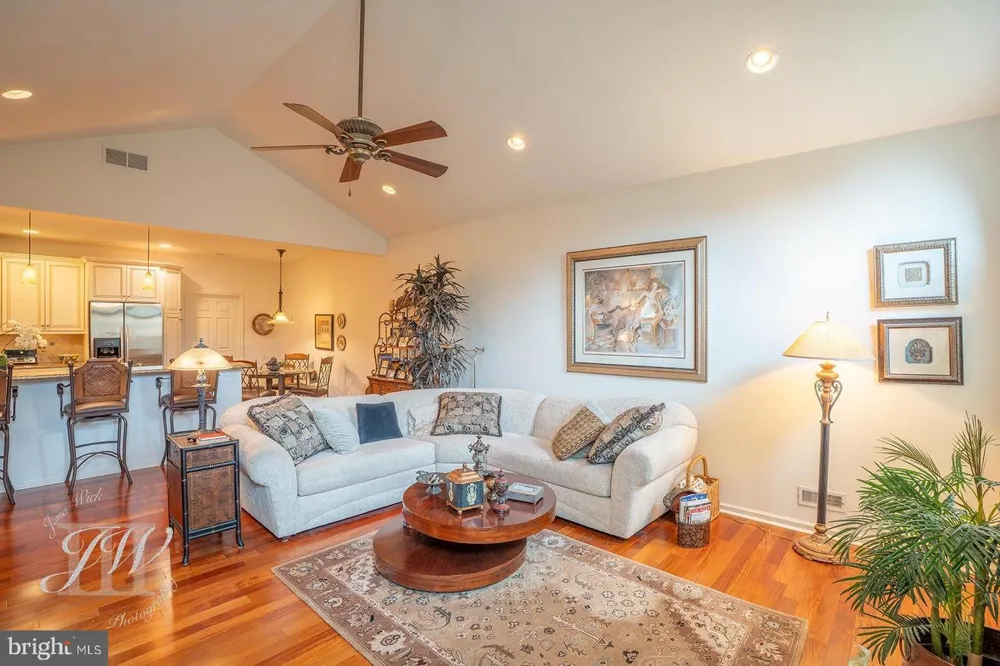 126 FAIRWAY DRIVE #141 Warminster, PA 18974
