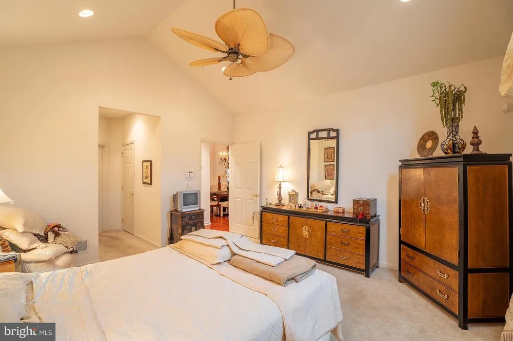 126 FAIRWAY DRIVE #141 Warminster, PA 18974