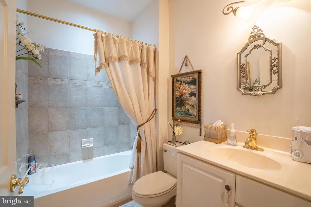 126 FAIRWAY DRIVE #141 Warminster, PA 18974