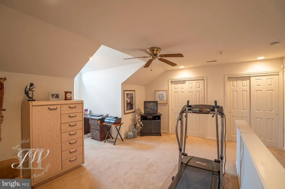 126 FAIRWAY DRIVE #141 Warminster, PA 18974