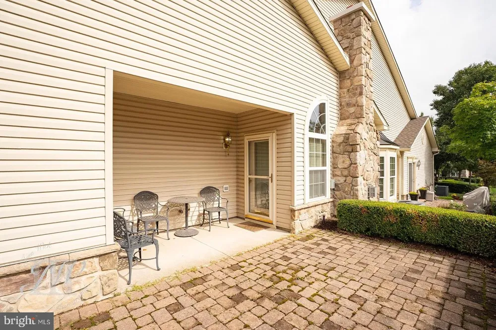 126 FAIRWAY DRIVE #141 Warminster, PA 18974