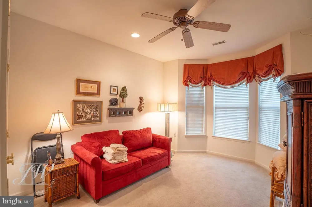 126 FAIRWAY DRIVE #141 Warminster, PA 18974