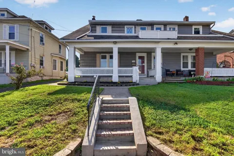 524 SPRUCE STREET