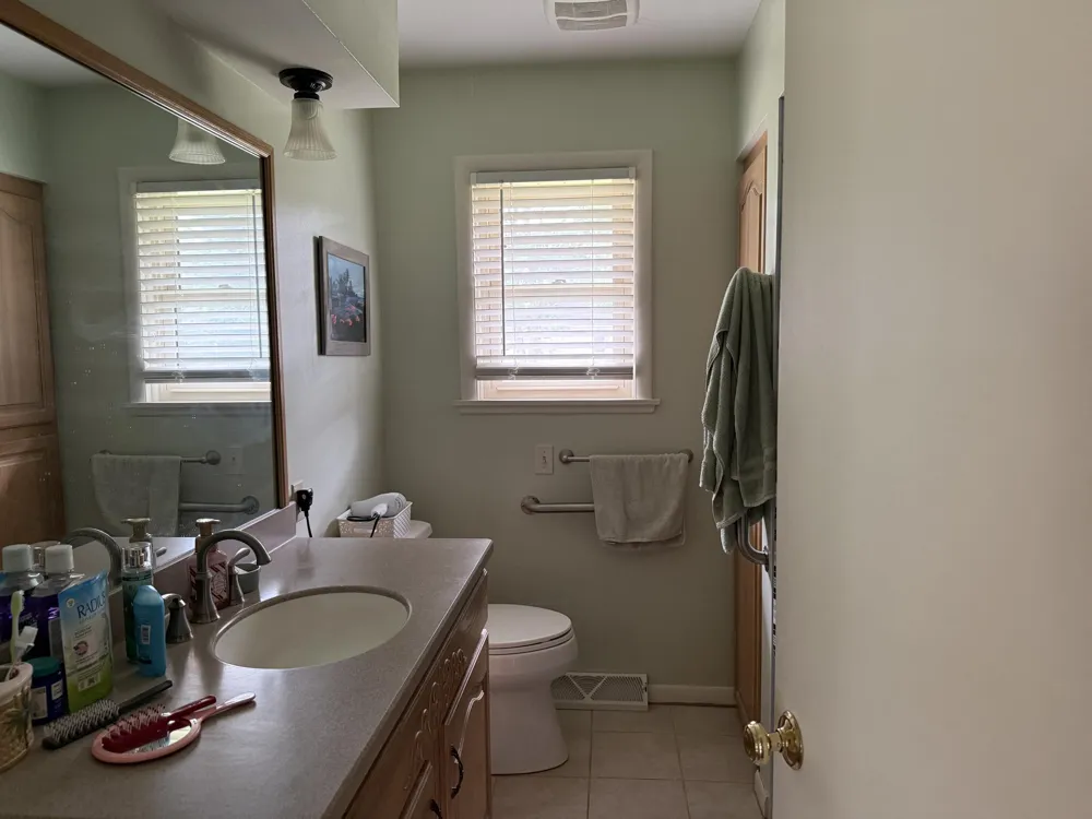 925 Wendover Boulevard Norton Shores, MI 49441