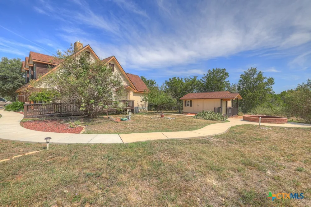 204 Falling Hills New Braunfels, TX 78132