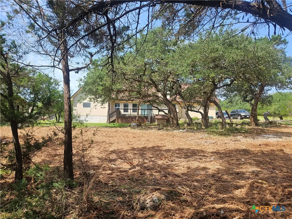 204 Falling Hills New Braunfels, TX 78132