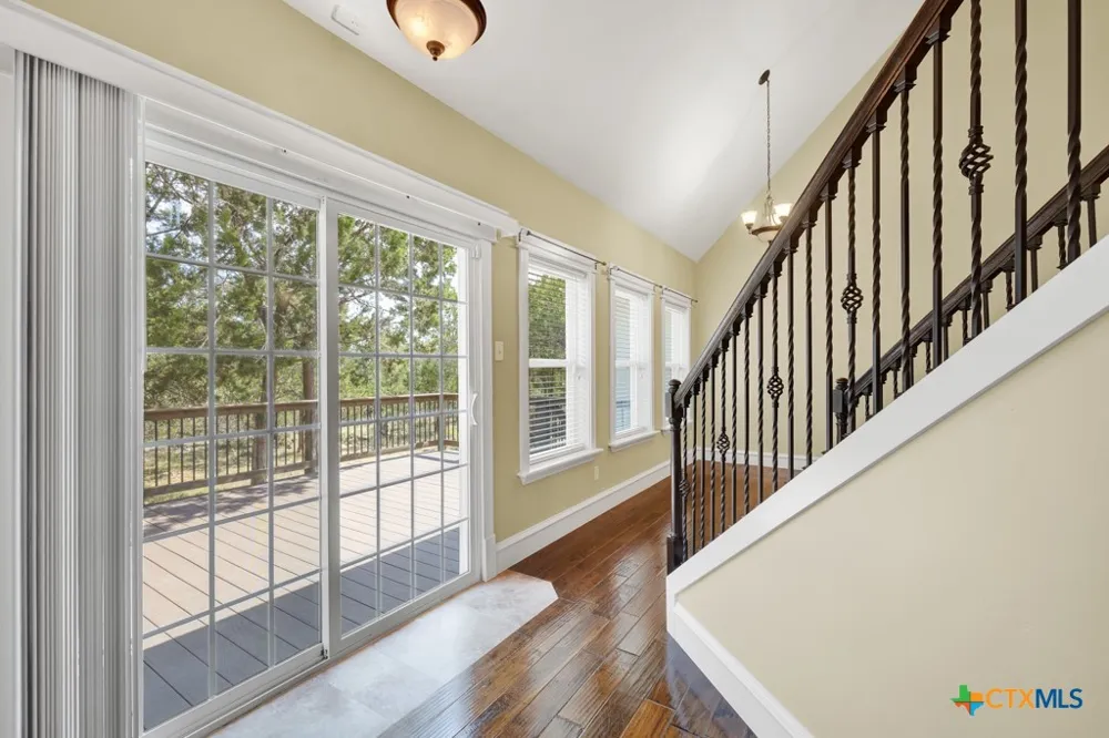 204 Falling Hills New Braunfels, TX 78132