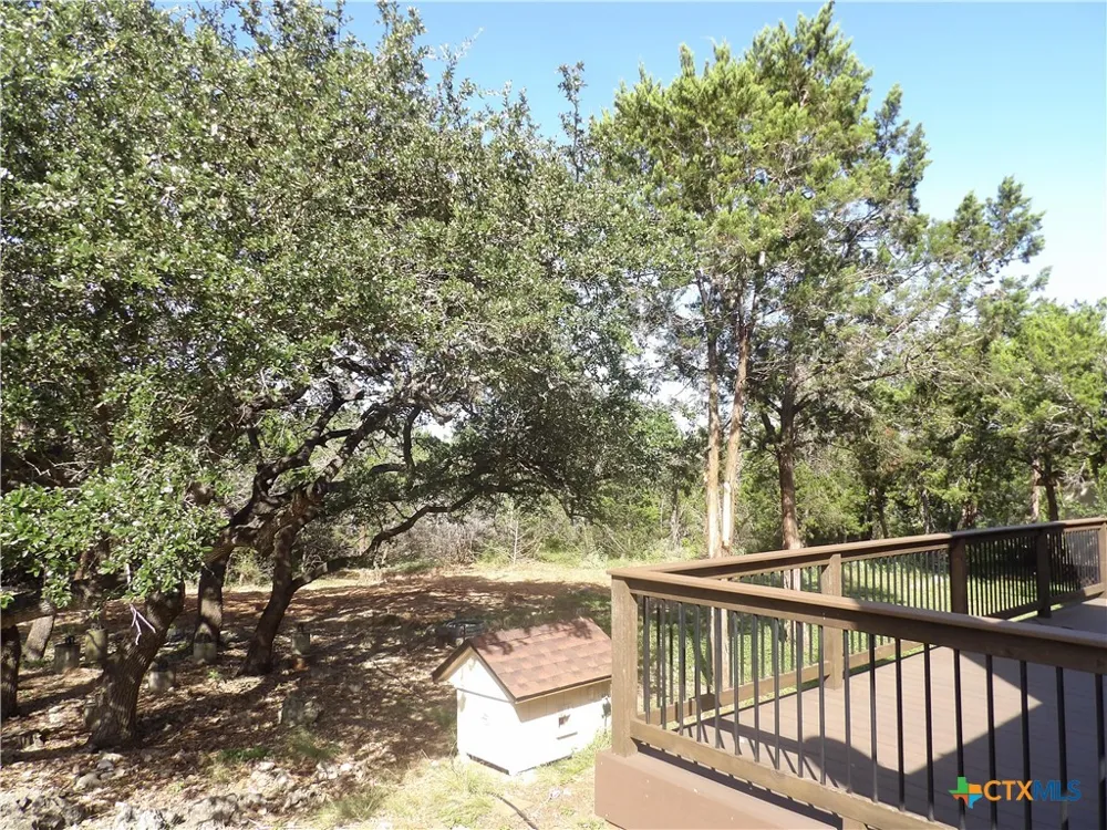 204 Falling Hills New Braunfels, TX 78132